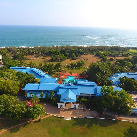 The Oasis Beach Resort هامبانتوتا المظهر الخارجي الصورة