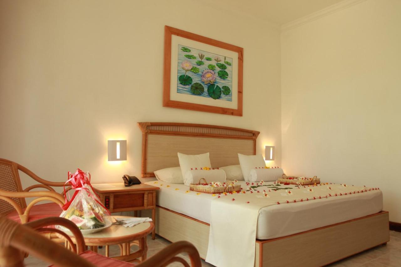 The Oasis Beach Resort هامبانتوتا المظهر الخارجي الصورة
